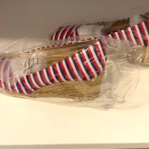 Adrienne Vittadini NEW Bailee Espadrille Wedge Pump Red and Navy Size 9.5